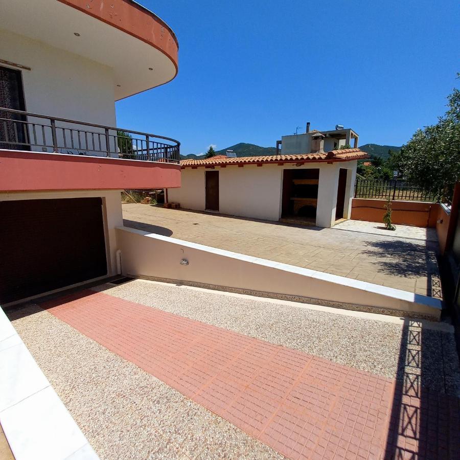 Ταξιδιώτες Travellers Apartment Megalopolis Exterior photo