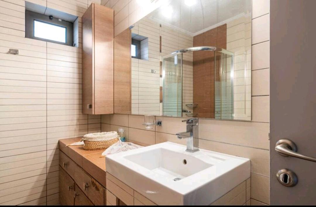 Ταξιδιώτες Travellers Apartment Megalopolis Exterior photo